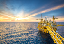 A patente dos EUA fortalece a inovação brasileira no lançamento de tubos rígidos, marco ressaltado por Paulo Roberto Gomes Fernandes no setor offshore.