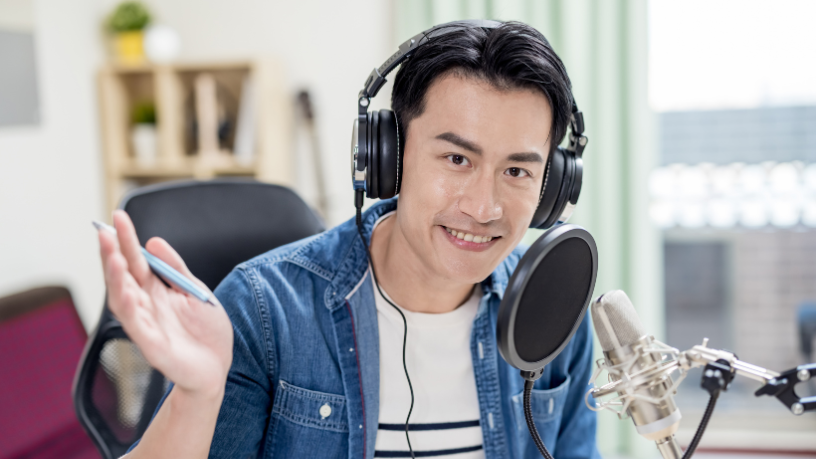 Podcast resgata identidade cultural e histórias de Bombinhas, fortalecendo a memória local