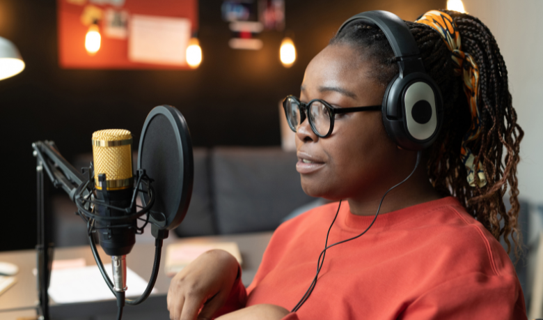 Podcast e cultura do culto à magreza extrema: como o padrão corporal redefine a relação com o corpo na sociedade atual