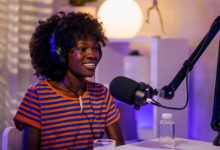 Cultura Popular e Podcast: como crianças e jovens estão transformando tradições em diálogo contemporâneo